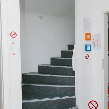 Gaestehaus Vigliarolo Gewerblich Jedes Eigenes Bad Gemeinschaftskueche ゲストハウス