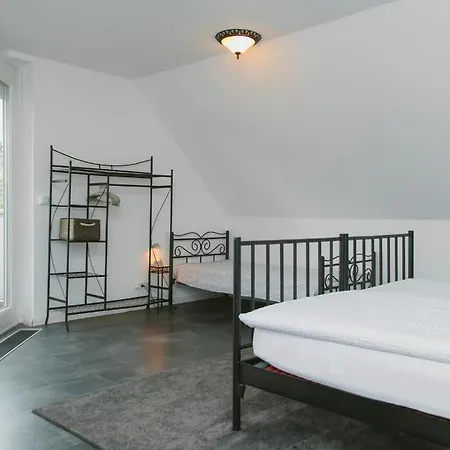 ゲストハウス Gaestehaus Vigliarolo Gewerblich Jedes Eigenes Bad Gemeinschaftskueche 3*