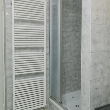 Gaestehaus Vigliarolo Gewerblich Jedes Eigenes Bad Gemeinschaftskueche 3*