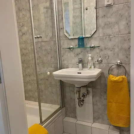 ゲストハウス Gaestehaus Vigliarolo Gewerblich Jedes Eigenes Bad Gemeinschaftskueche